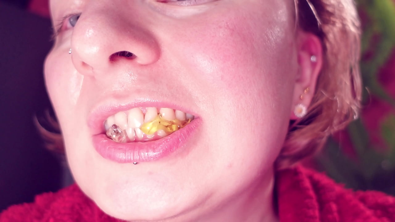 ASMR: eating jelly teddybears candies. Chewing. Mouth Close-up.