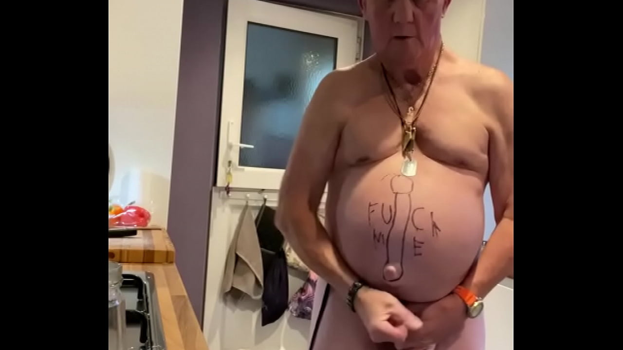 Wanking with butt plug in