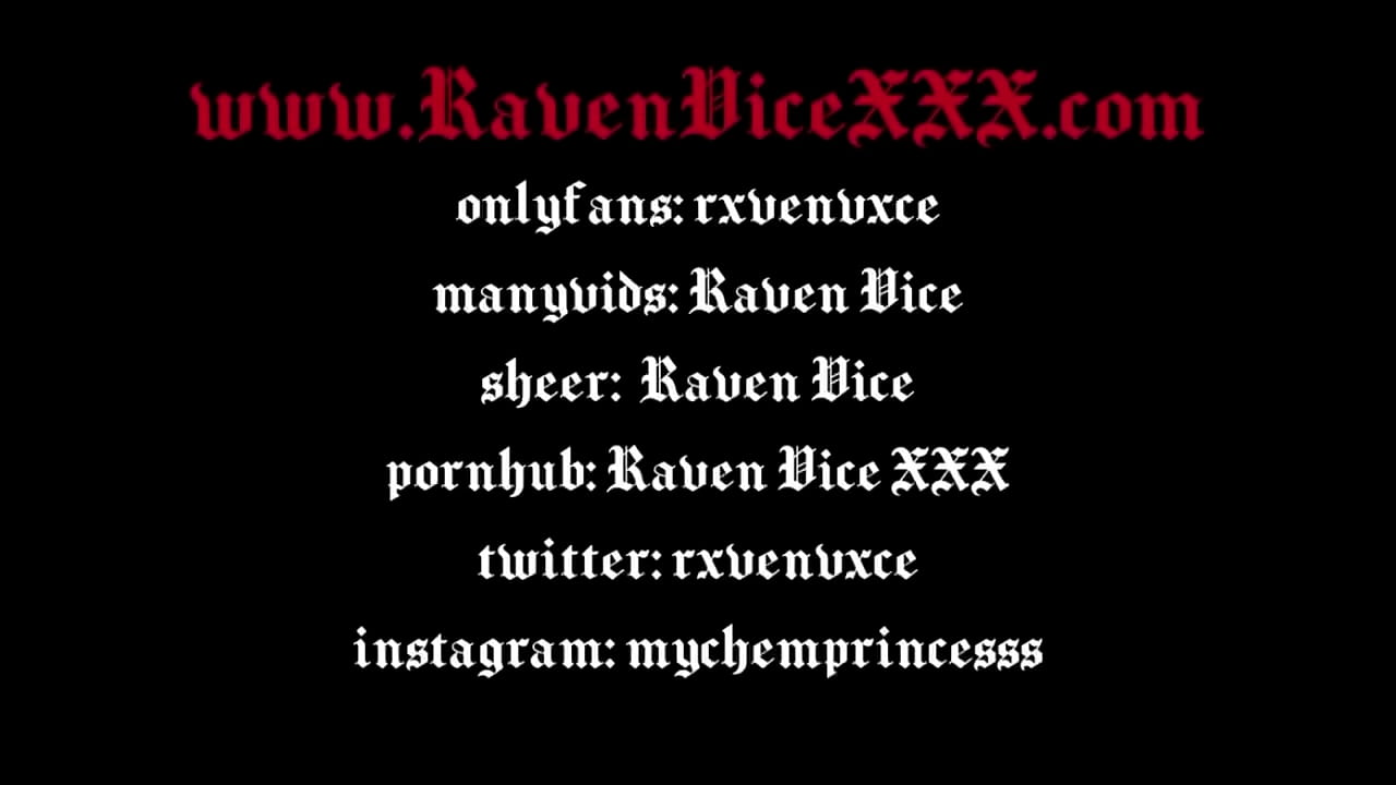 Raven Vice: lesbians playing pool