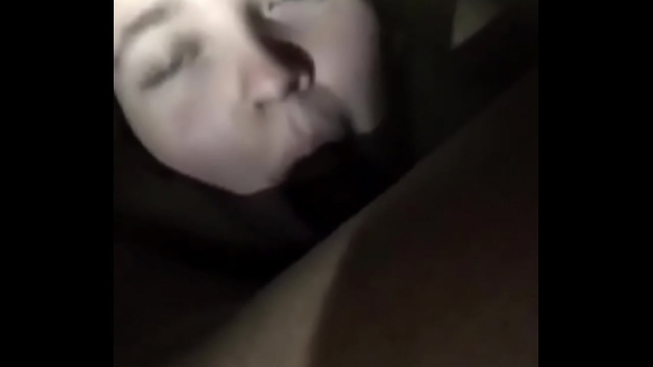 Bbw gives neck sample