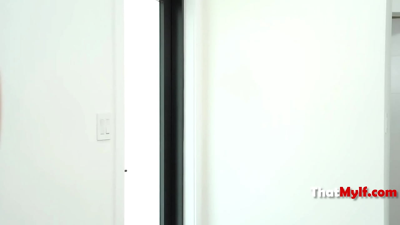 Can't Get Worse Than Jerking Off Your Injured Boss