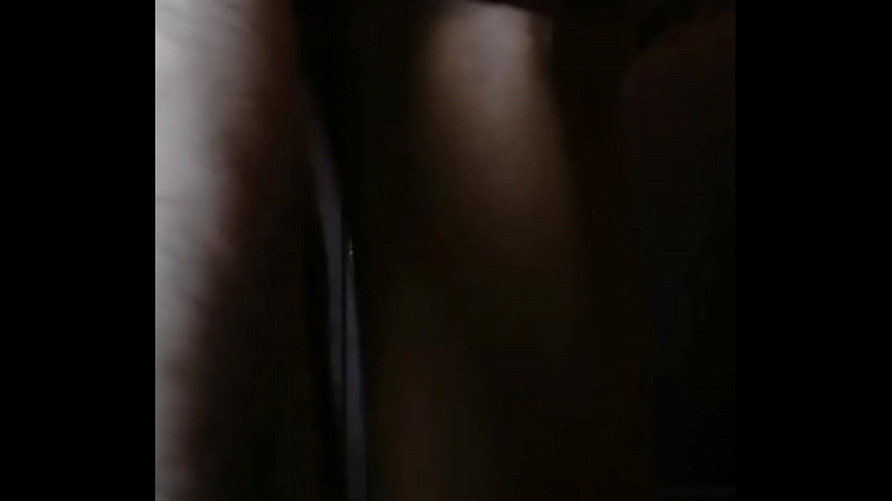 Sexo salvaje y despu&eacute;s me pide que la ayude a masturbarse. Es insaciable! M&aacute;s? Juanlatino4