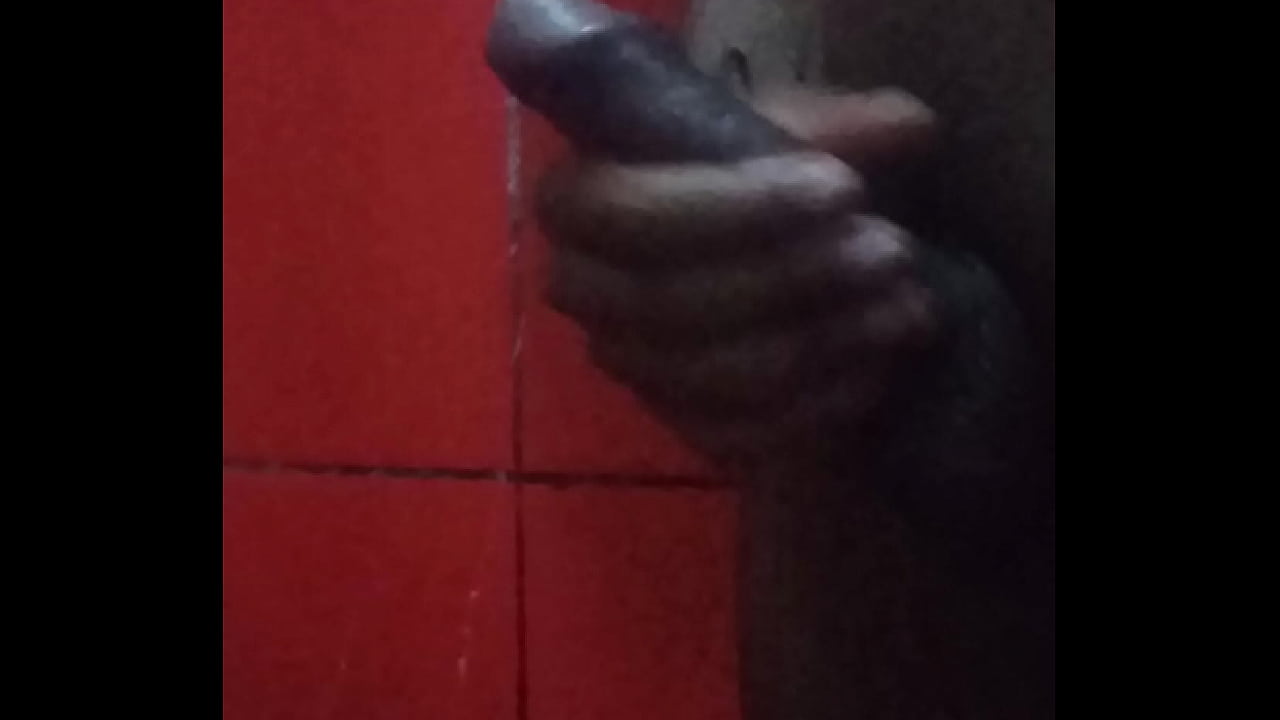 Me hac&iacute;a una paja viendo la foto de una compa&ntilde;era de colegio