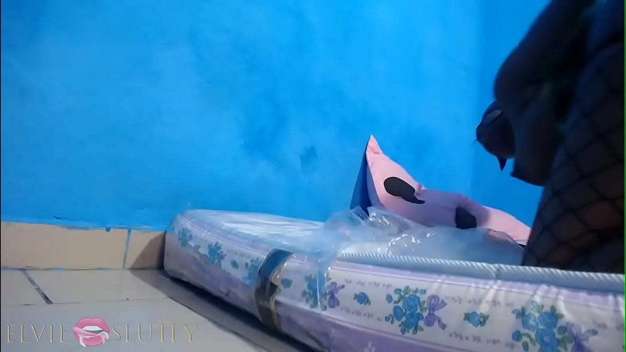 2 amis d&eacute;cident de faire du porno ensemble - Partie 5