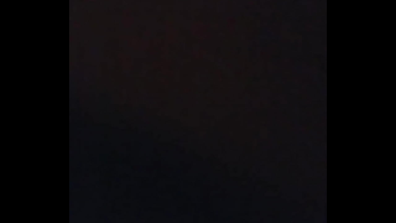 Display pide en tanga por el culo