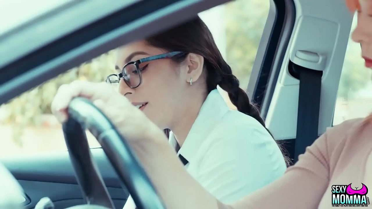 SEXY MOMMA - Madison loves every lesson her hot step mom puts out