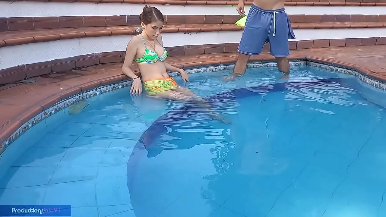 nada como una buena tarde de piscina, una buena mamada y una rica cogida
