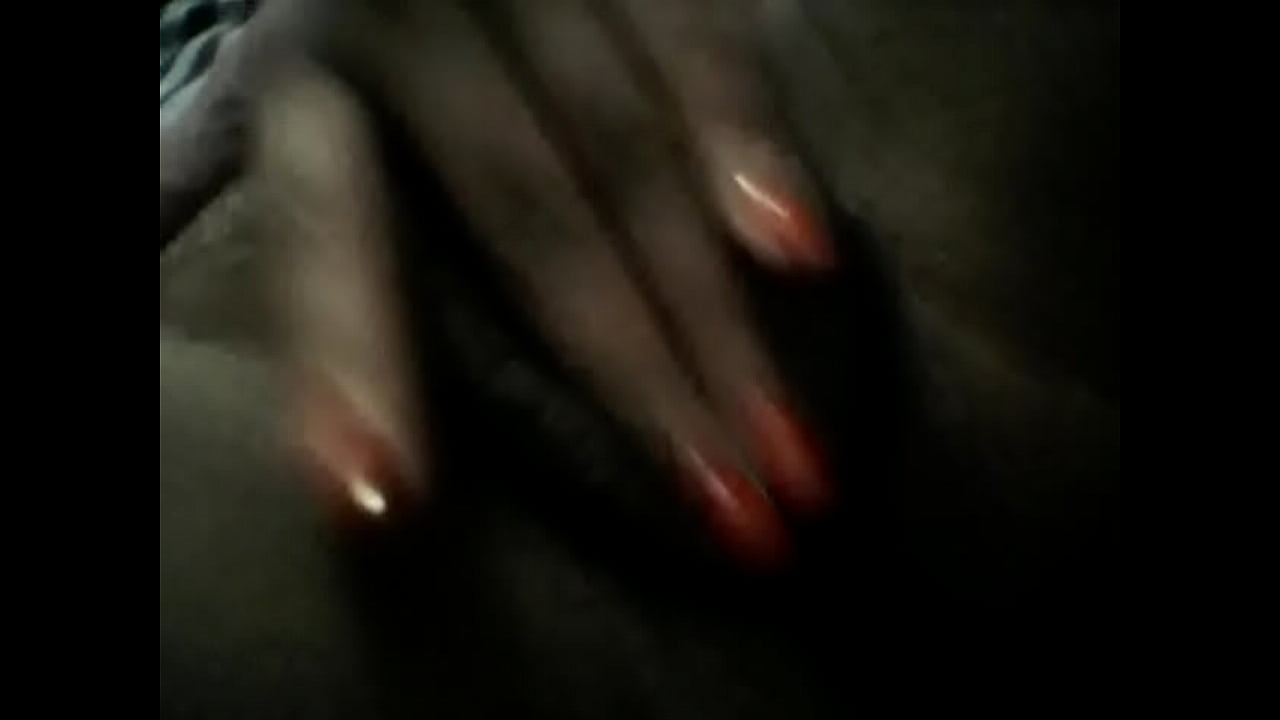 rica hondure&ntilde;a tocandose y gimiendo para mi