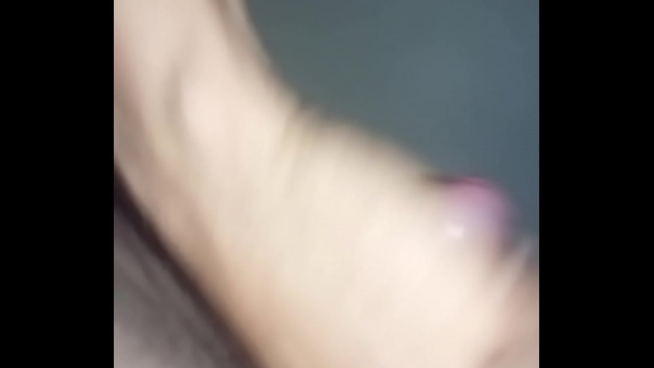 Using toys to create a Massive cum session