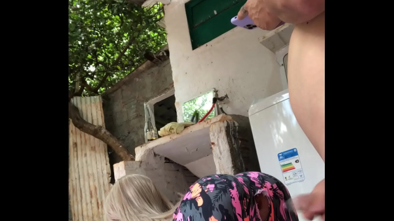 meu padrasto revesa no meu cu e minha buceta. ( SEX TOY )