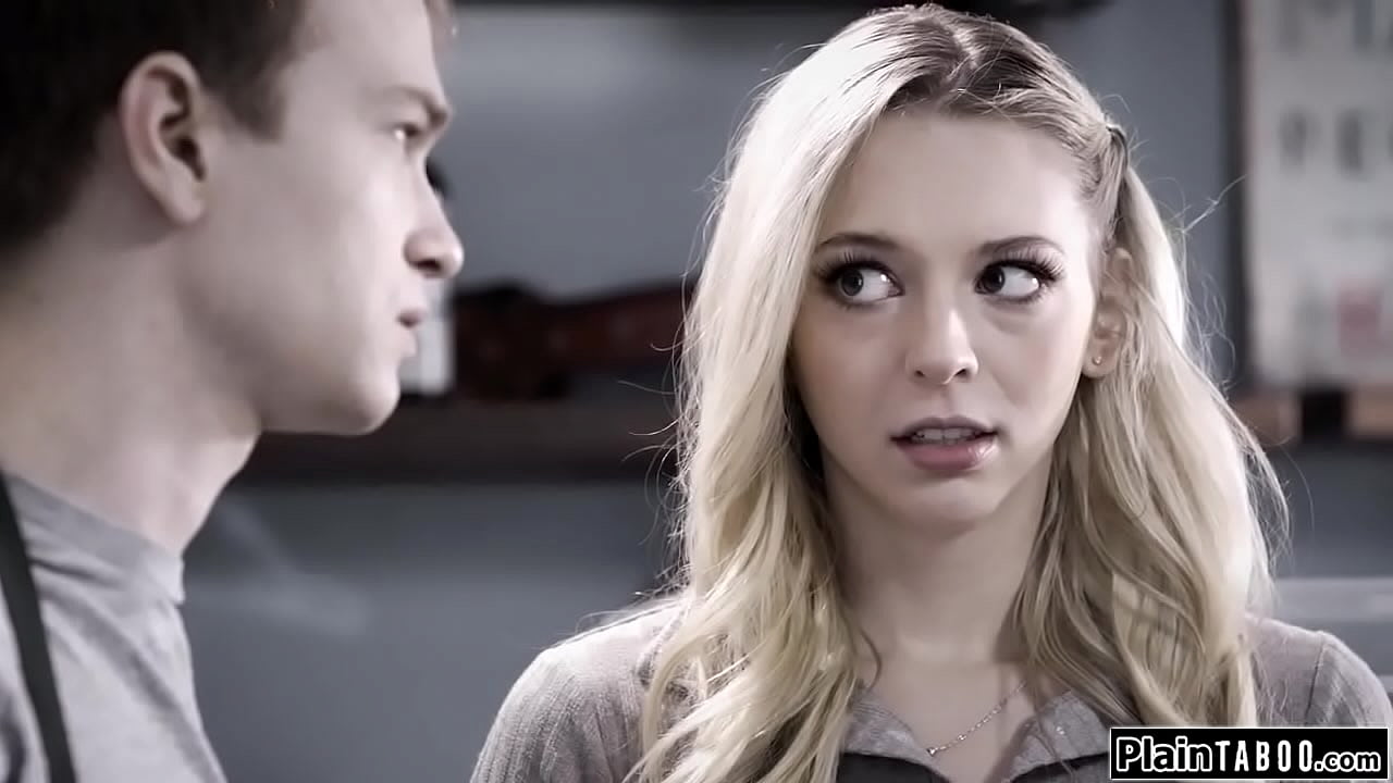 Petite small tits blonde barista sucks her bf behind the coffee counter.She gets rimmed while helping a customer.She then gets her shaved pussy fucked