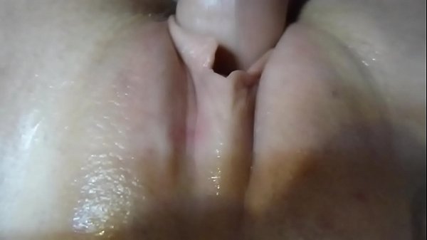 never know she's 52yrs. old wood ya.MP4