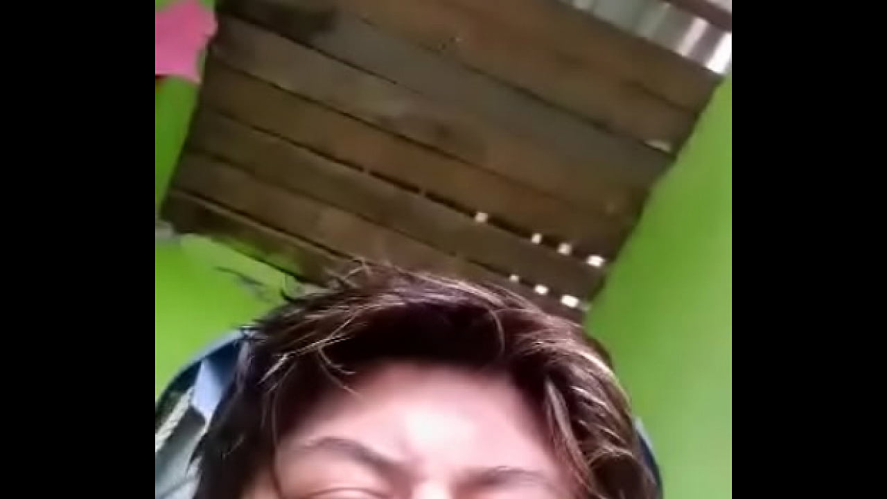 madura masturbandose en el ba&ntilde;o video-1493107362