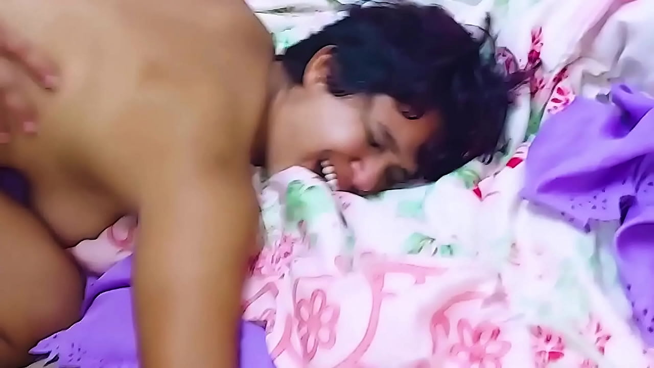 Ksal RaposaSexy: O ataque dos gordinhos: Meu cu em perigo o pau deles em ac&ccedil;&atilde;o....Meu esposo e nosso conhecido  brincaram de quem comia mais meu cu, me deixaram toda frouxa