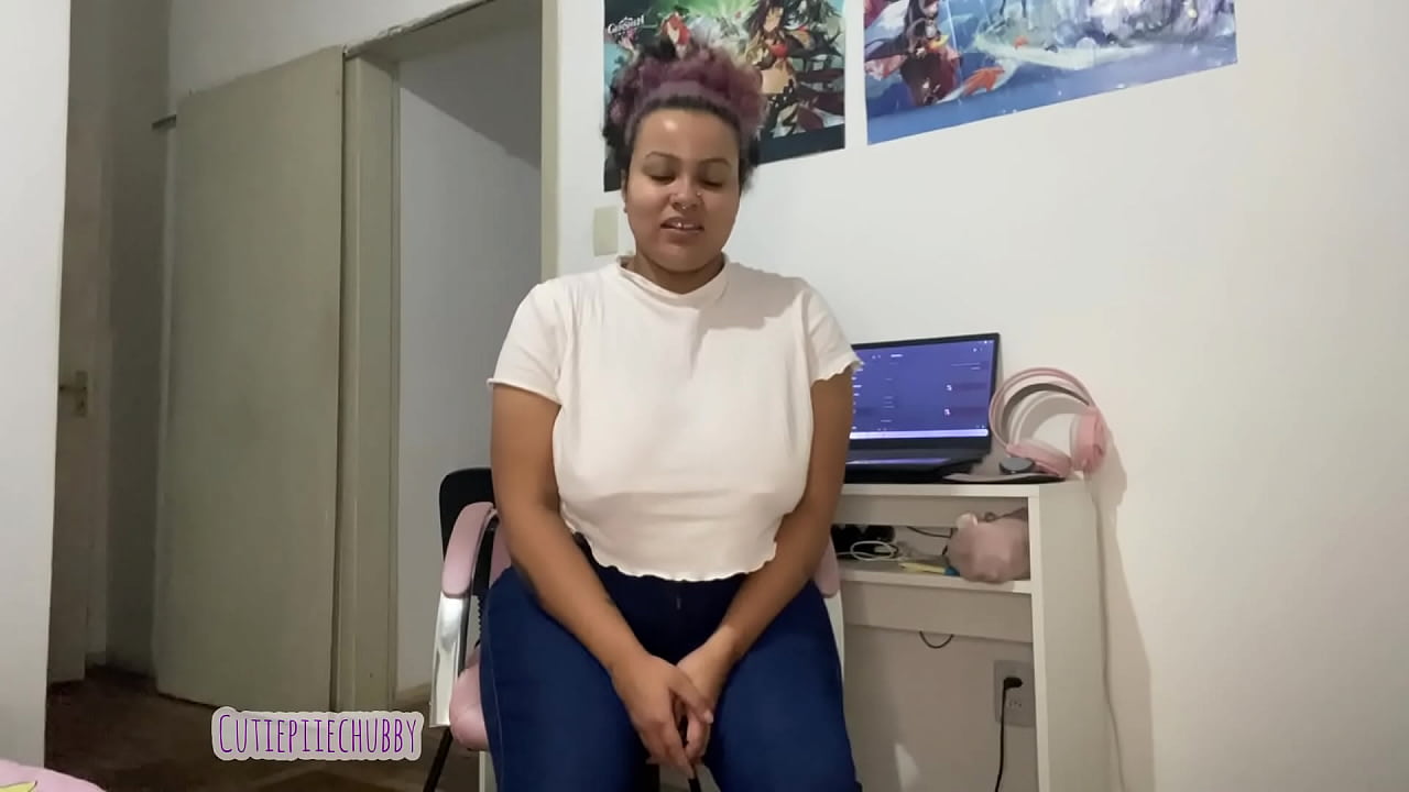 Stepmom Farts in Tight Jeans and Makes him Cum JOI