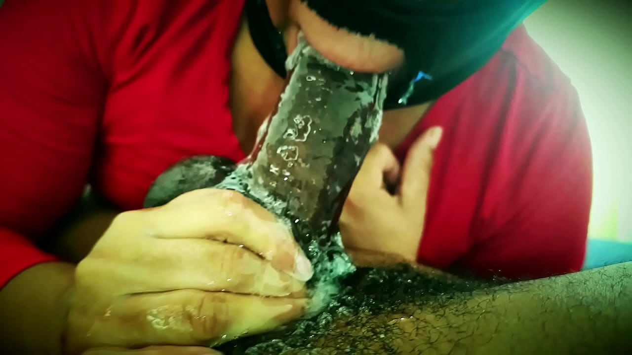 "SHE CAN DO SOME TRICKS WIT HER MOUF"