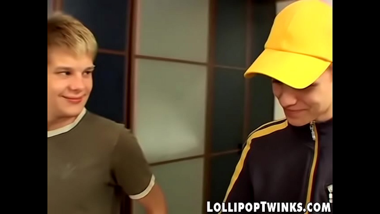 Twink spills jizz after bareback fucking