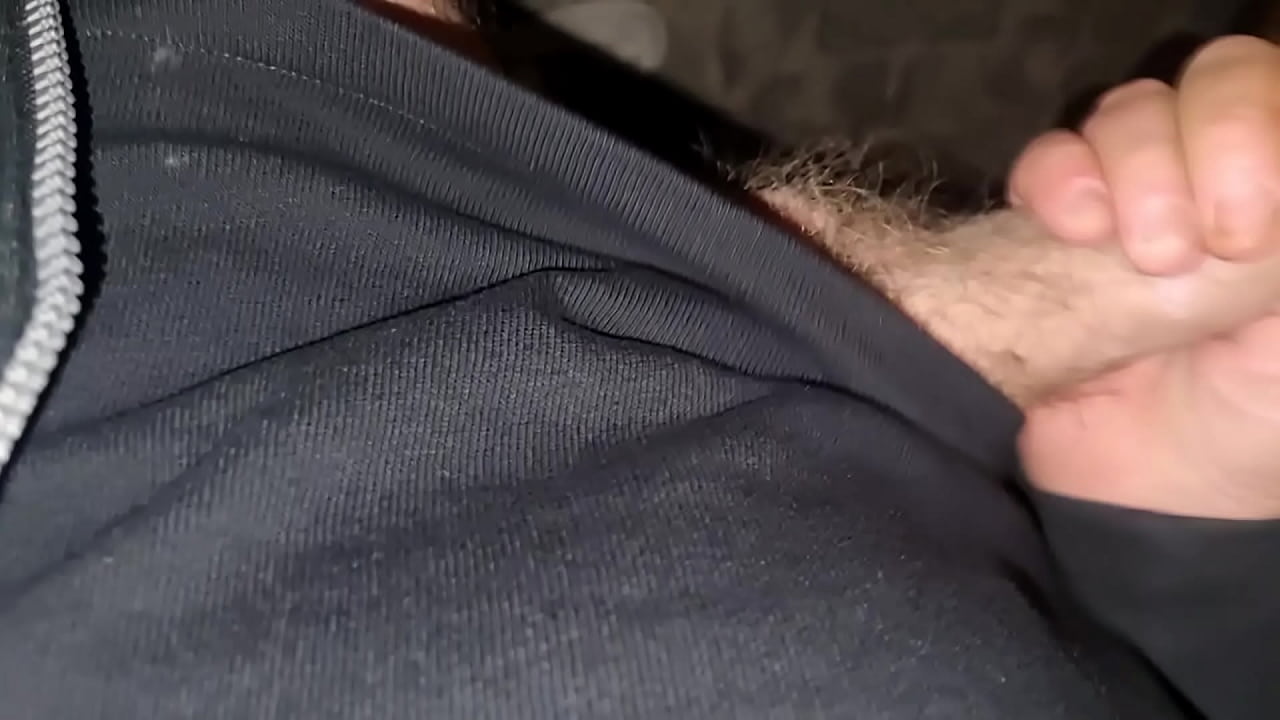 AMORE E PERVERSIONE | SBORRATA PUBBLICA E CAZZO IN MOSTRA FUORI CASA DELLA EX - DOVE IN PASSATO LEI GLI FACEVA LE MIGLIORI SEGHE E POMPINI