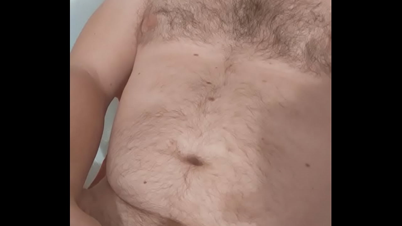 Imi place foarte mult sa ma masturbez la webcam si sa imi beau pisatul si sperma!