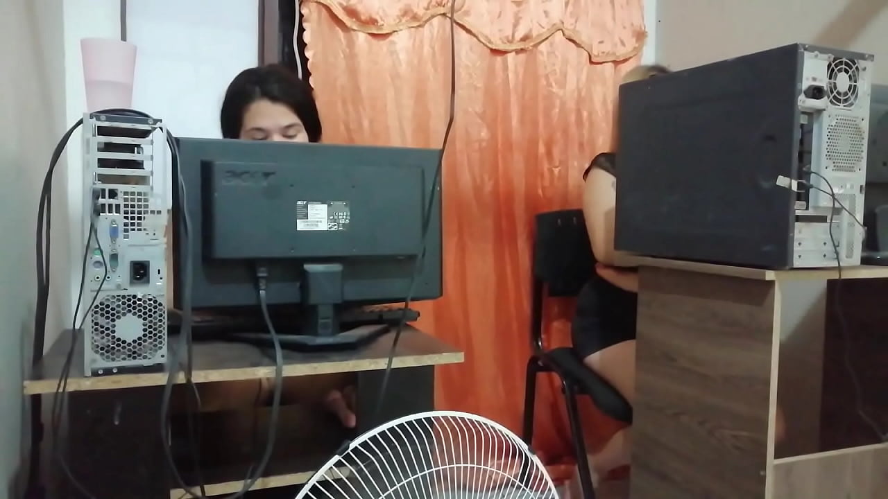 MI COMPA&Ntilde;ERA CALIENTE