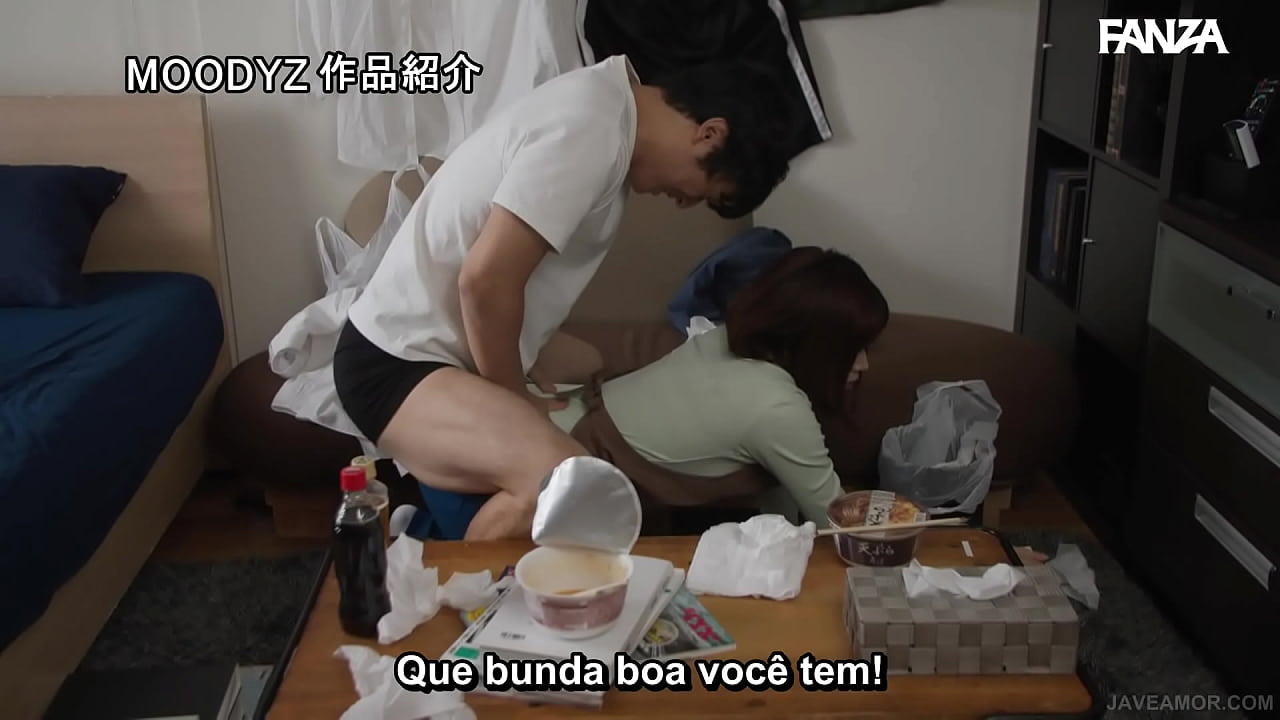 A MILF Peituda e o Garoto Safado [pt-br]