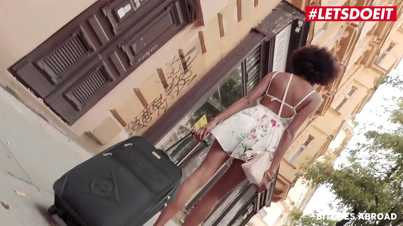 Luna Corazon Fucked By The Cleaning Dude Abroad - LETSDOEIT