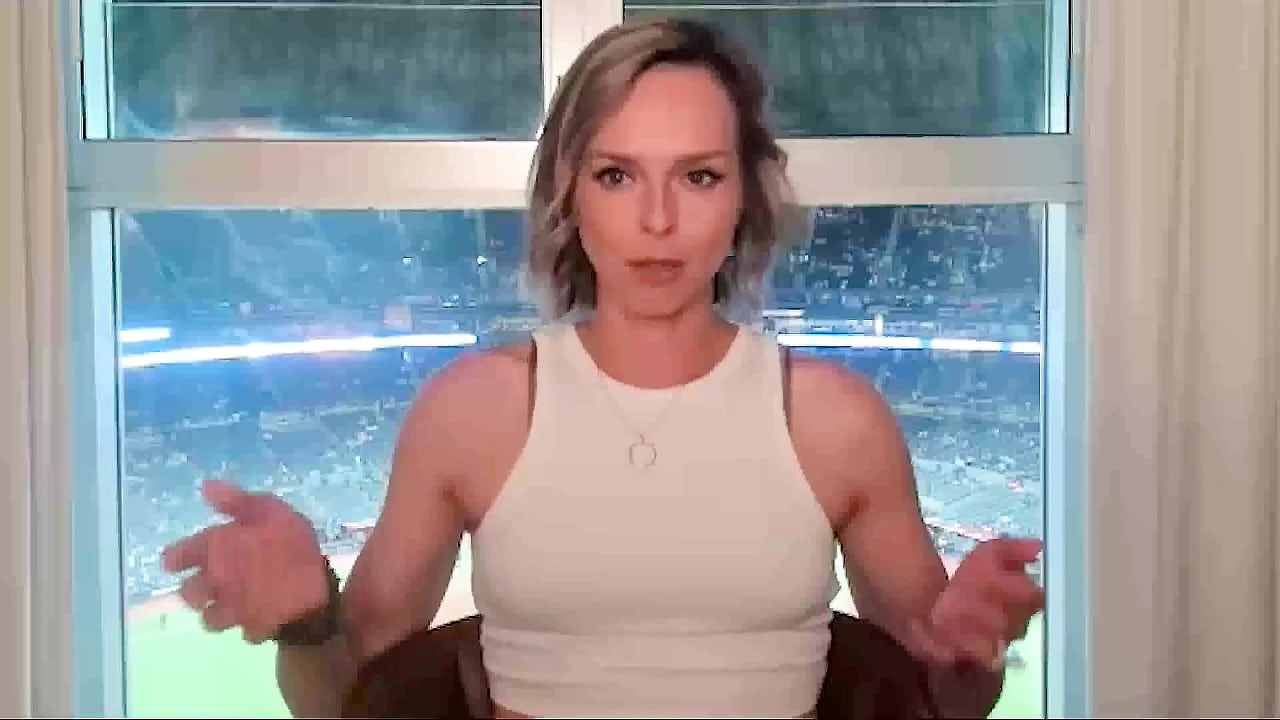 Hotwife and swinger Serenity Cox talks about getting fucked by strangers