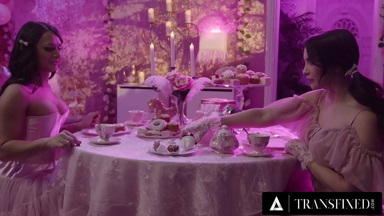 CUM ON MY BUSH! With Khloe Kay and Jane Wilde