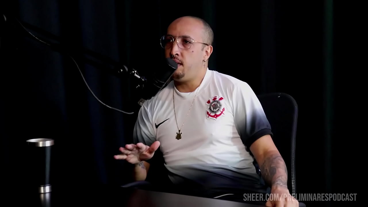 COMPILADO DA THIAGO BAR&Atilde;O NO PRELIMINARES PODCAST COM BIA HOT (WATCH ON: SHEER/RED)