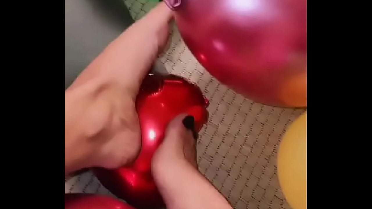 Videos novos saindo do forno #ballonfetish #ballon #fetish #Feet #feetworshi̇p