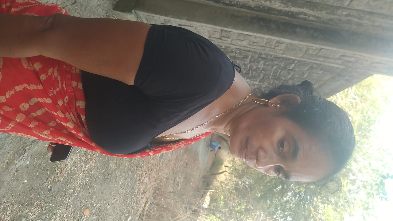 Fuck old mature aunty outside