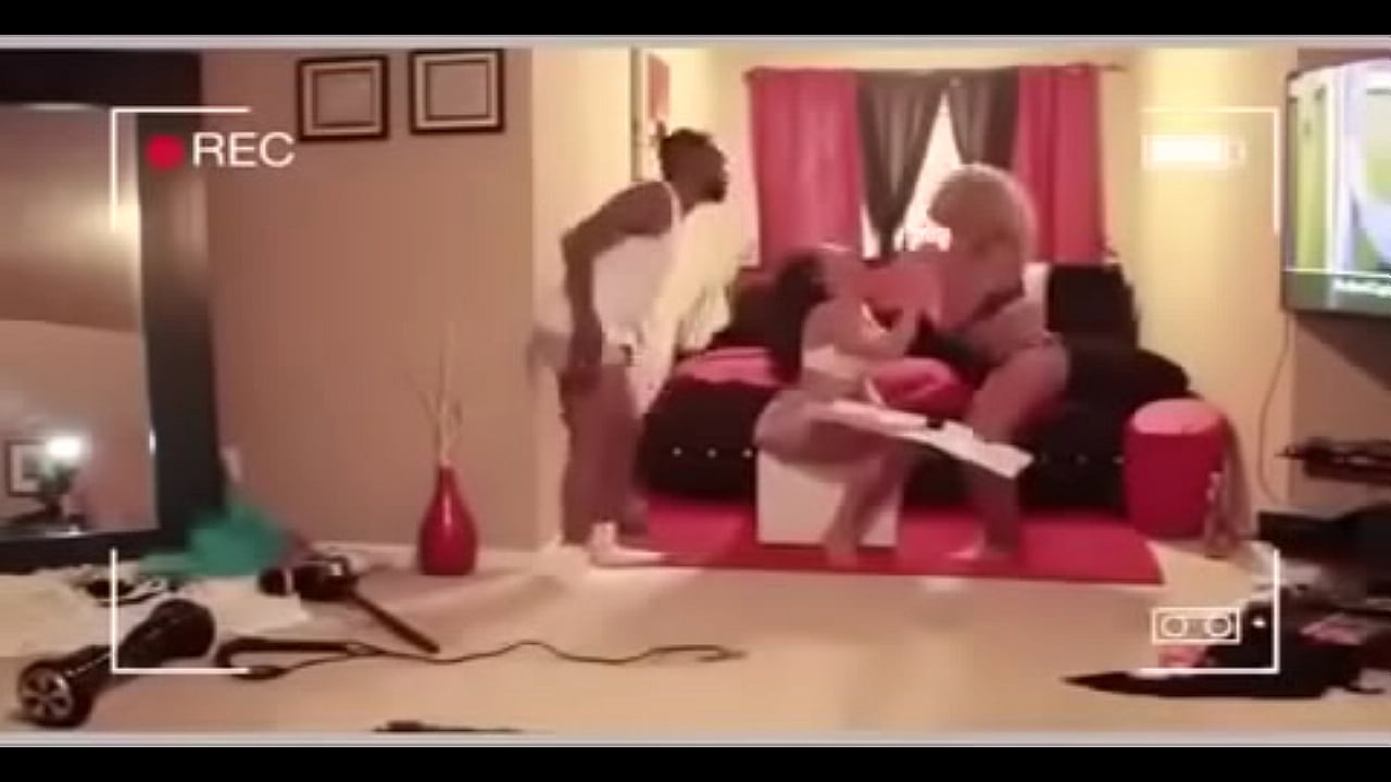 GLAUBAO PAUZUDAO FODENDO ELAS FORTE