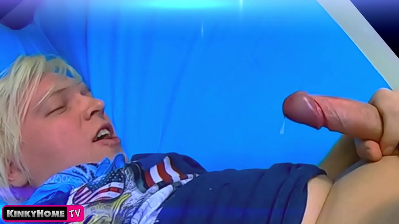 Chubby guy eating hiw own cum