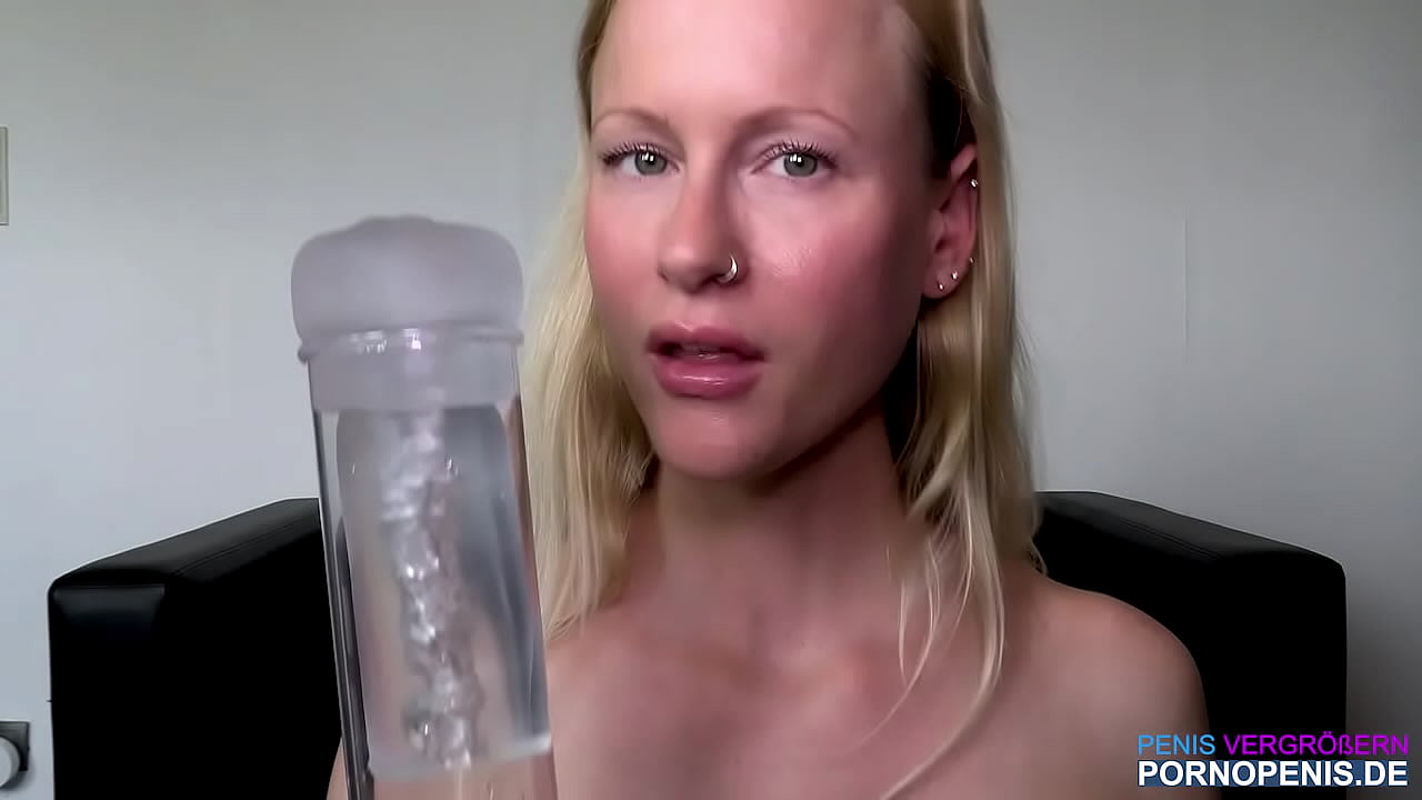 Deutsche Darstellerin BlondeHexe, German / Deutsch