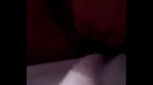 Mexicana dese&aacute;ndose su tierna vagina, muy mojada