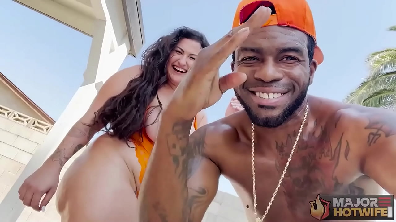 Curvy Cutie Josie Jaxxon Gets Her Pussy Fucked Outdoors By Rome Major!