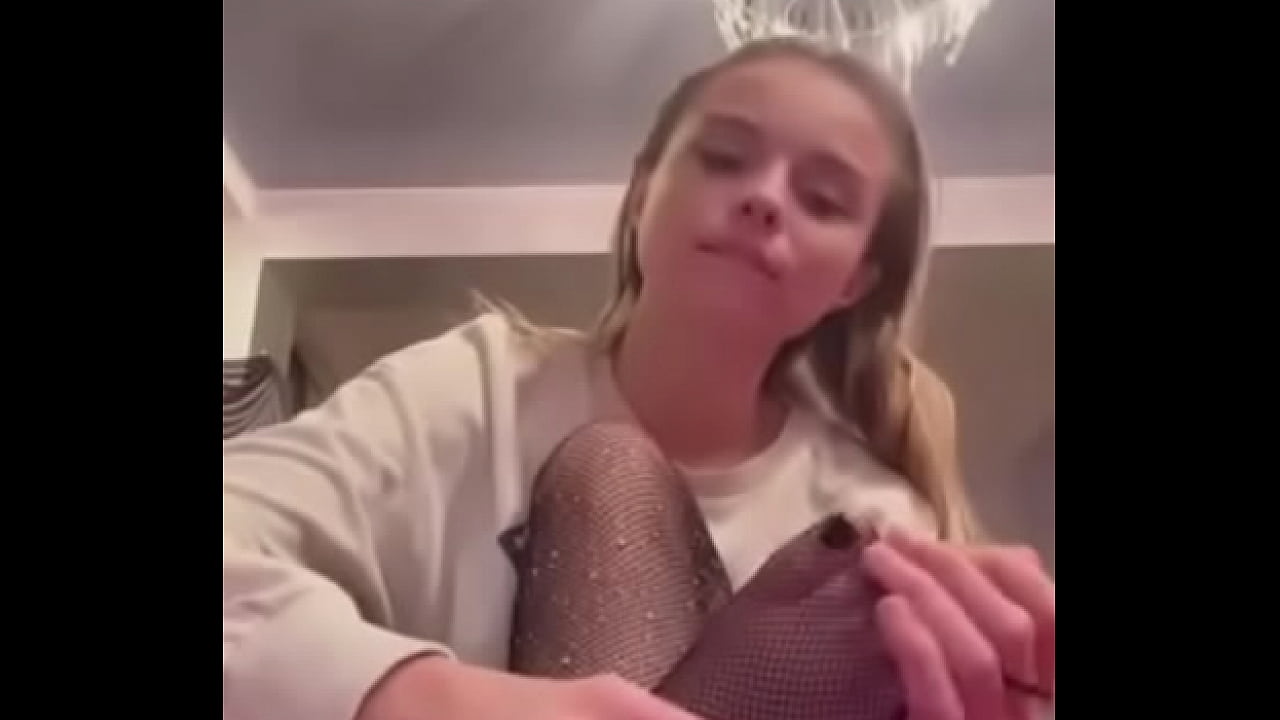 ступни в колготках 9