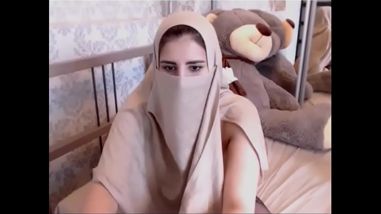 قحبة تركية تنتاك كميرة