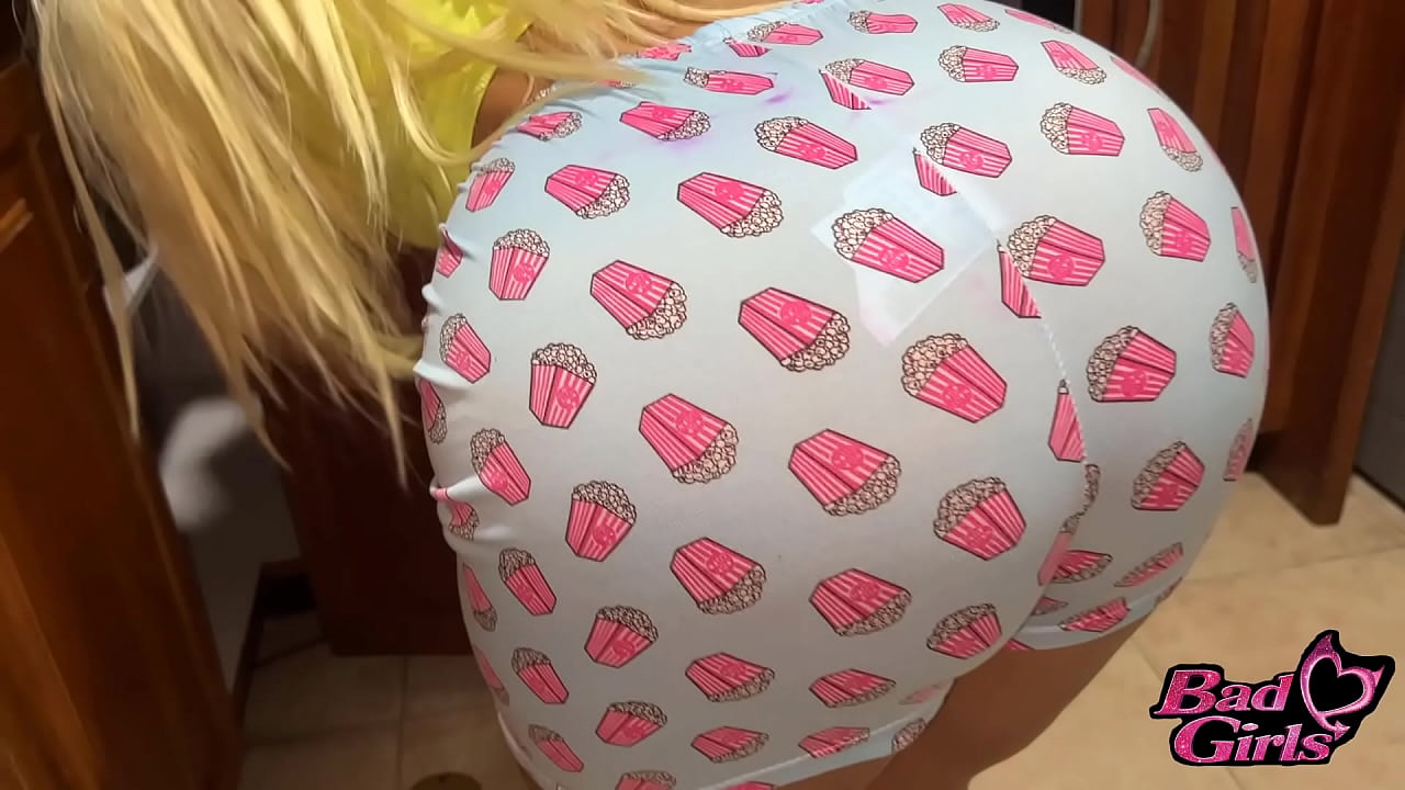 Big ass blonde girl in the kitchen is offered money to fuck or accepts big ass penetrated by big cock stepson