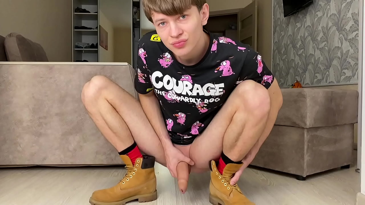 Sexy Boy Jerking after