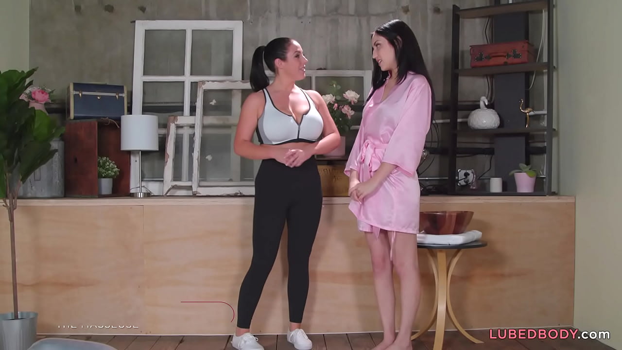 Lesbian MILF Gives Nuru Experience in the Spa