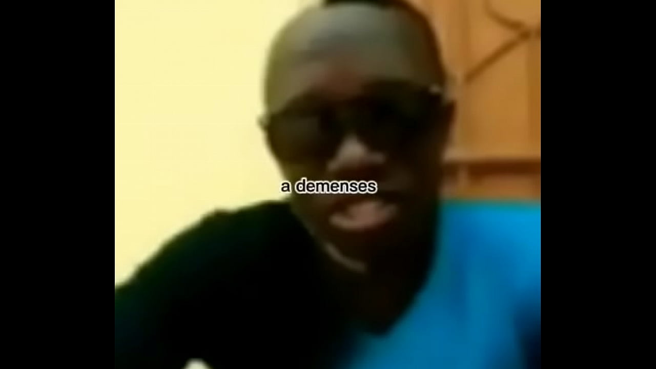 Angolano pr&iacute;ncipe ouro negro amem ao kuduro ai minha vuaida