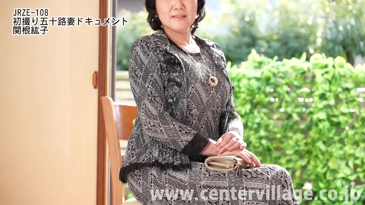 「キスが大好き。イチャイチャするのも大好き。でもセックスは&hellip;」関根紘子さん55歳。結婚28年目、 たちはすでに就職、結婚で独立し、現在はパソコンでAVを見ながらオナニーするのが日課の悠々自適な専業主婦。