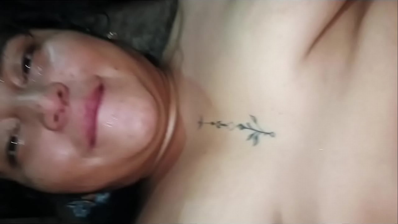 Sexo anal con una puta perversa que le gusta por atr&aacute;s que se la metan toda