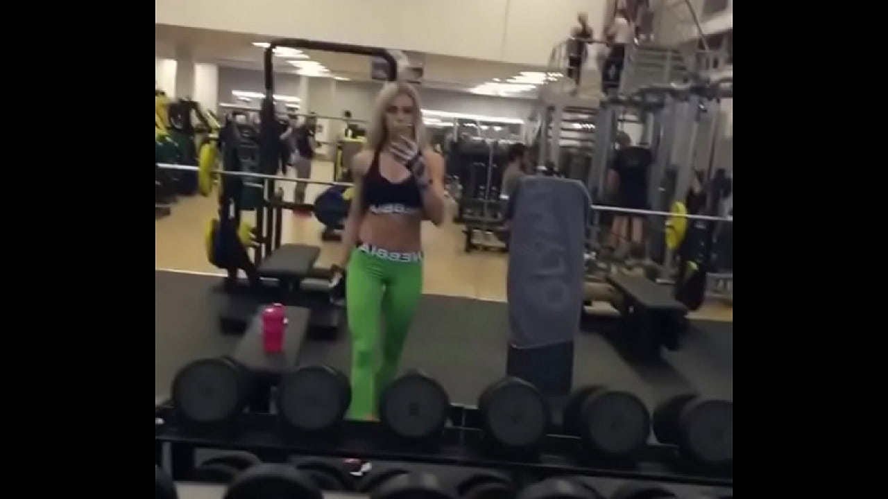 Yana - Its my girlfriend