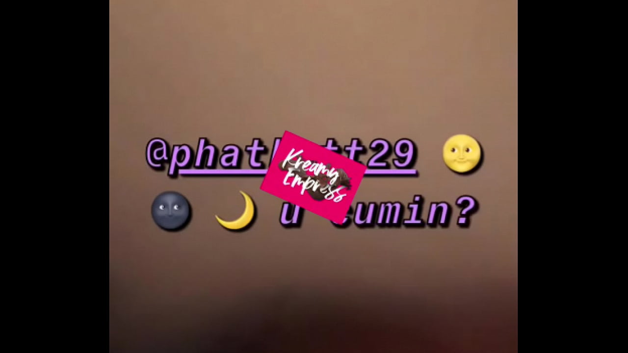 Ebony shows big clit