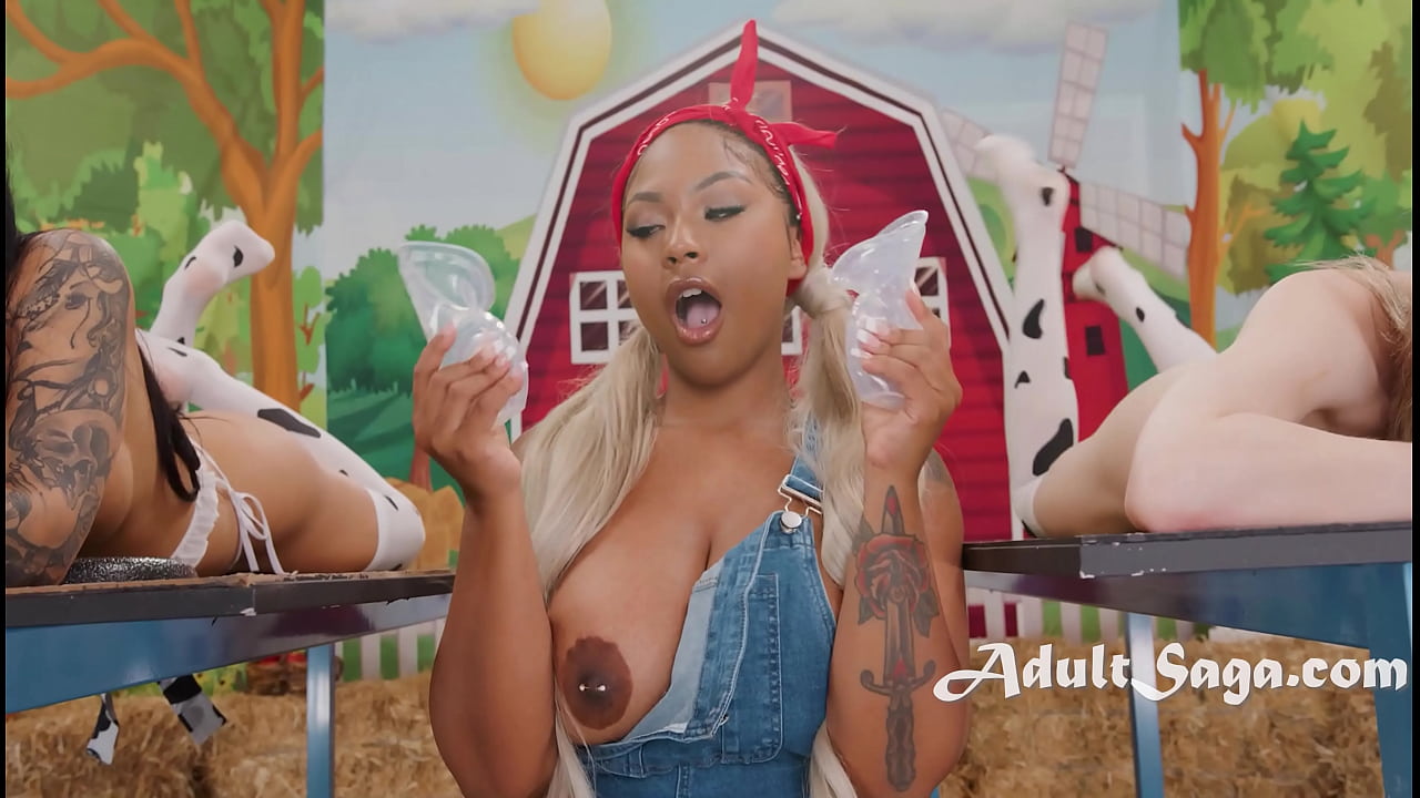 Interracial Trans On Female Action!