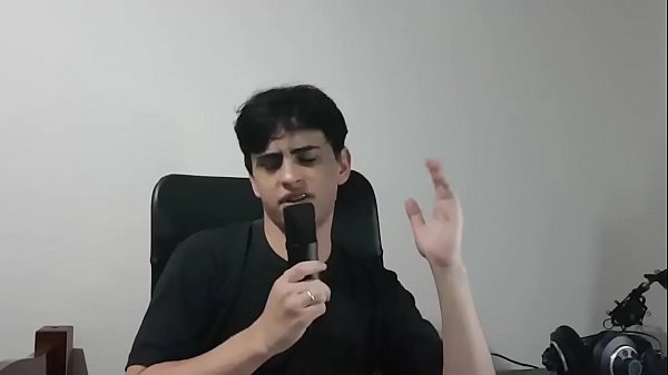 Leo Otaco &eacute; muito agredido