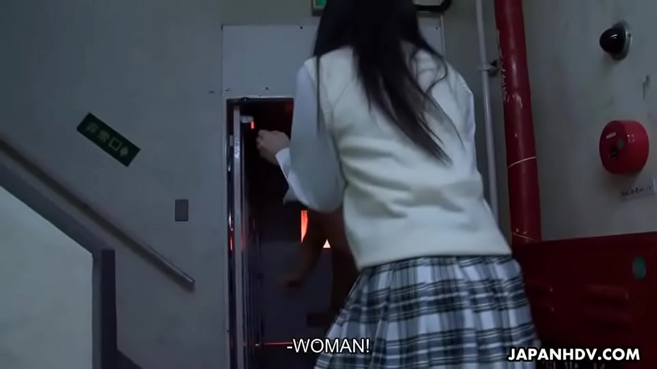 Naive little intern sucking off a crazy mental patient