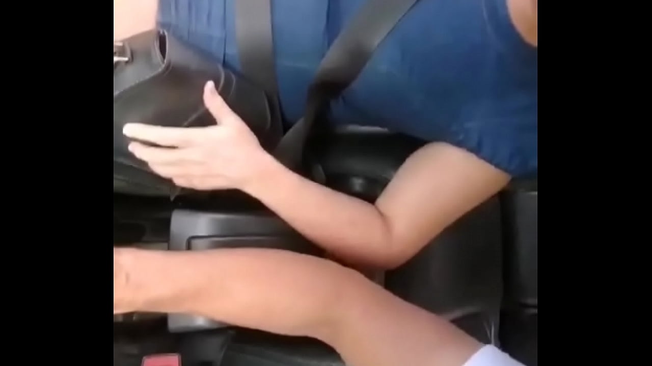 Pide un Uber. Por que su esposo la enga&ntilde;a y ella hace lo mismo con el conductor del veh&iacute;culo